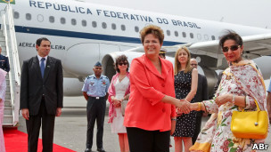 Dilma Rousseff desembarca em Nova Délhi em março de 2012 (foto: Roberto Stuckert Filho / Agência Brasil) 